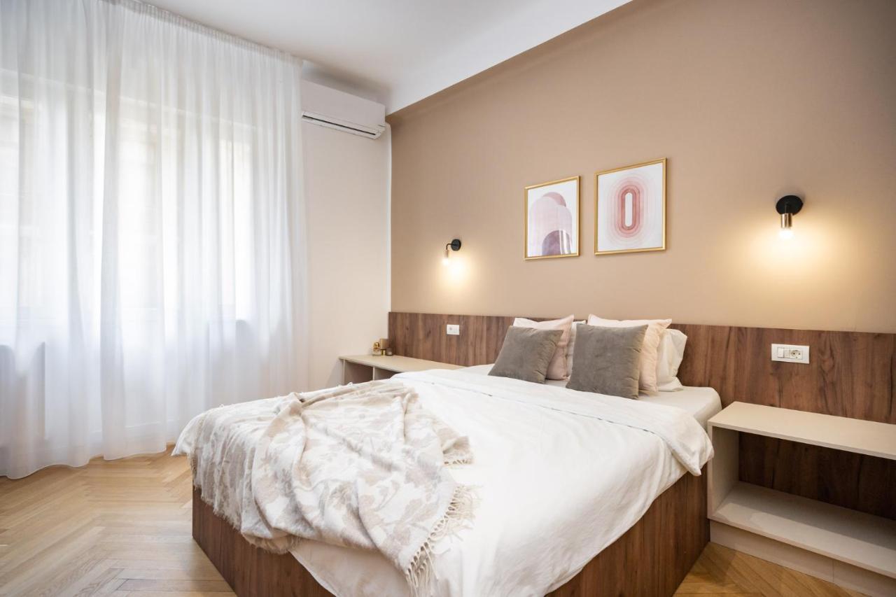 Old Town Bucharest, Luxury 2 Bedrooms Apartment Luaran gambar