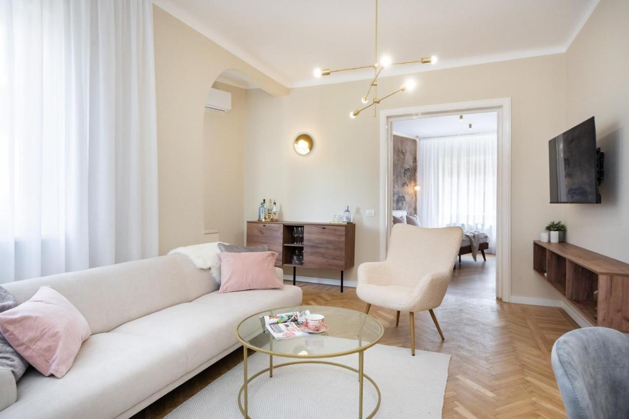 Old Town Bucharest, Luxury 2 Bedrooms Apartment Luaran gambar