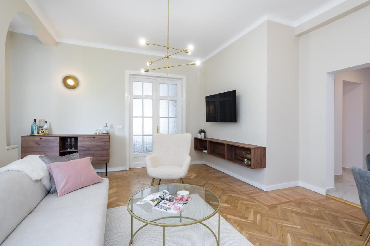 Old Town Bucharest, Luxury 2 Bedrooms Apartment Luaran gambar