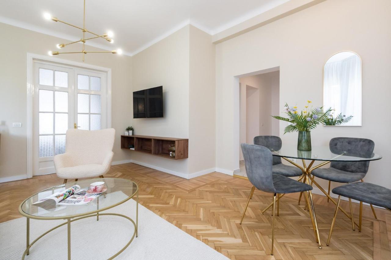 Old Town Bucharest, Luxury 2 Bedrooms Apartment Luaran gambar