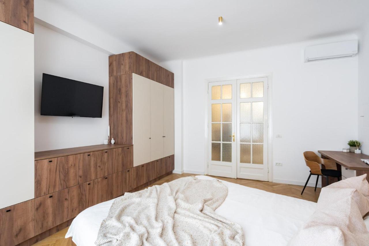 Old Town Bucharest, Luxury 2 Bedrooms Apartment Luaran gambar