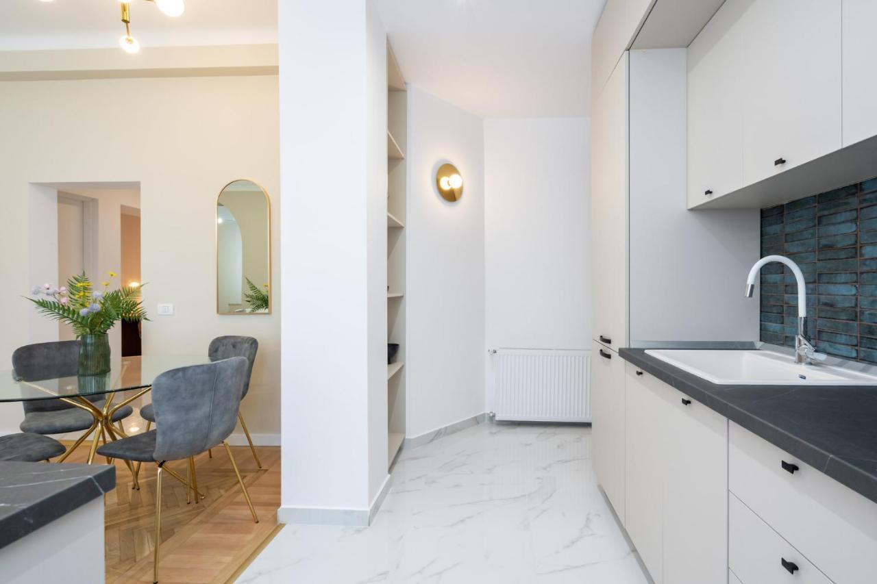 Old Town Bucharest, Luxury 2 Bedrooms Apartment Luaran gambar