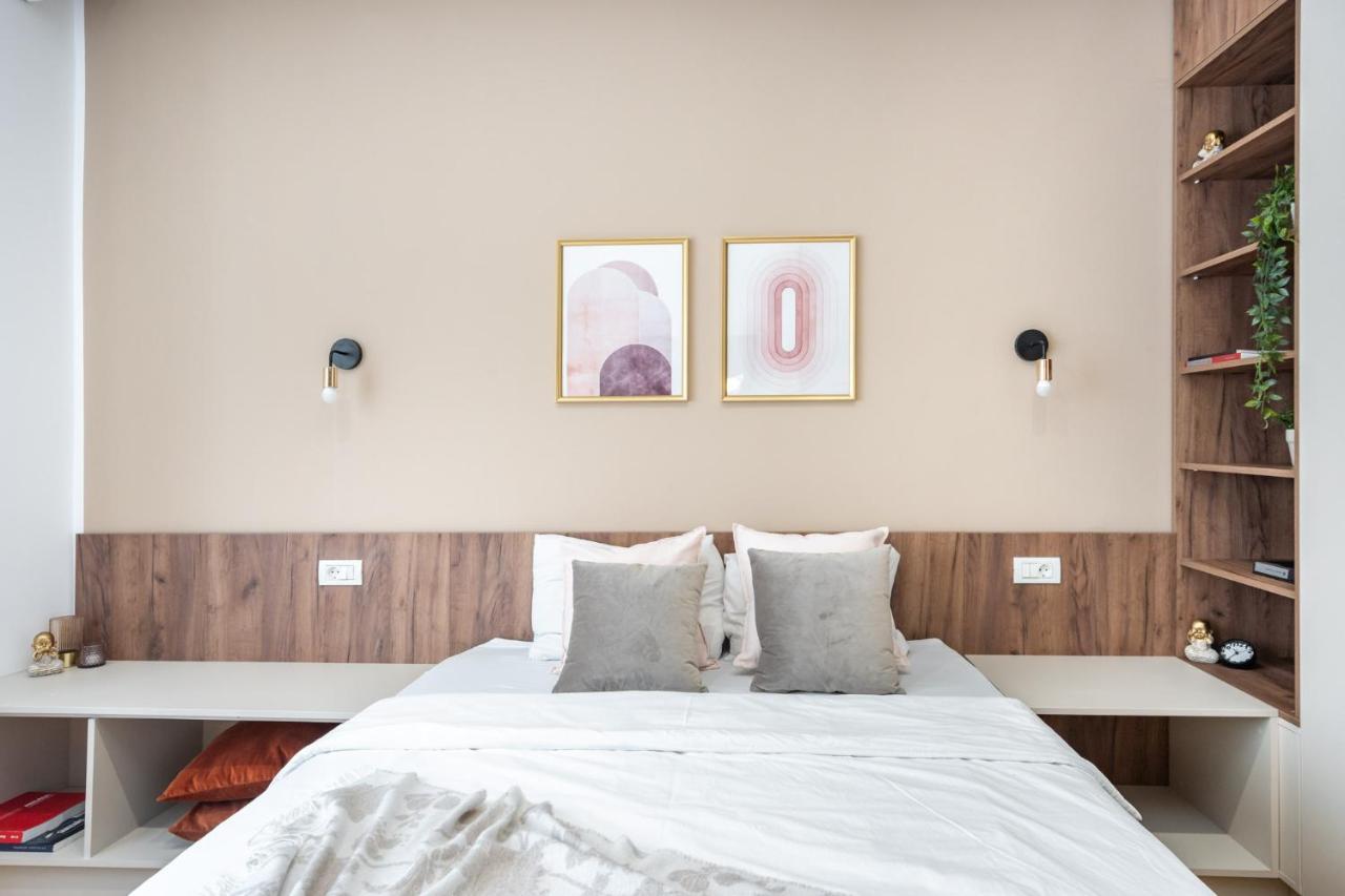 Old Town Bucharest, Luxury 2 Bedrooms Apartment Luaran gambar