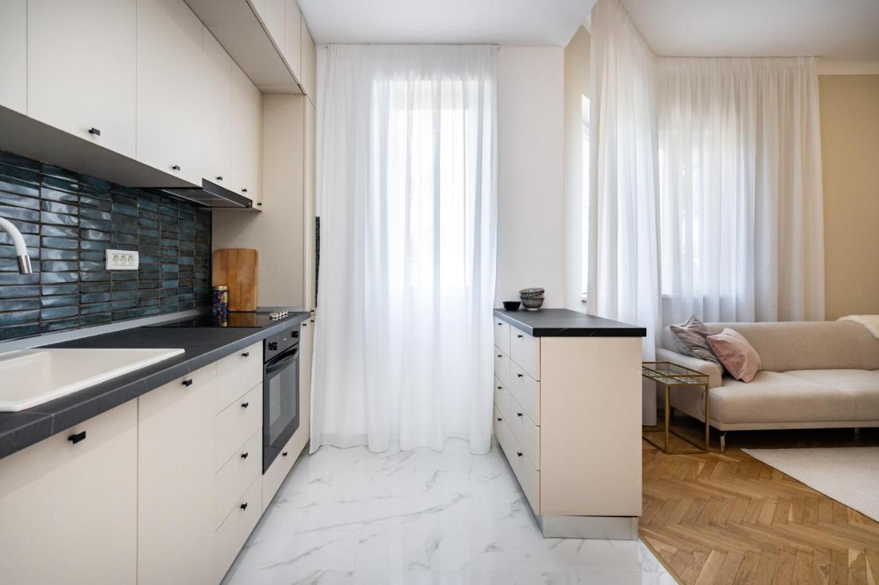 Old Town Bucharest, Luxury 2 Bedrooms Apartment Luaran gambar